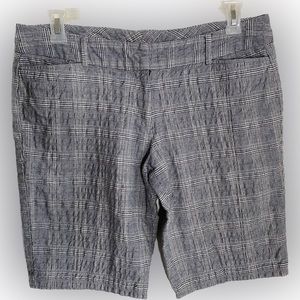 Retro Y2K No Boundaries stretch gray white plaid Bermuda shorts juniors 15
